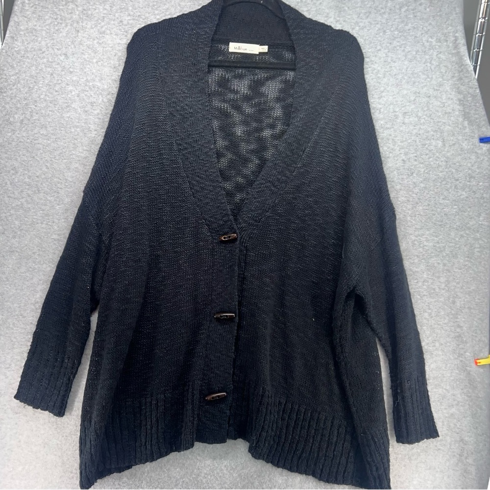 Millibon Elegant Black Knit Cardigan